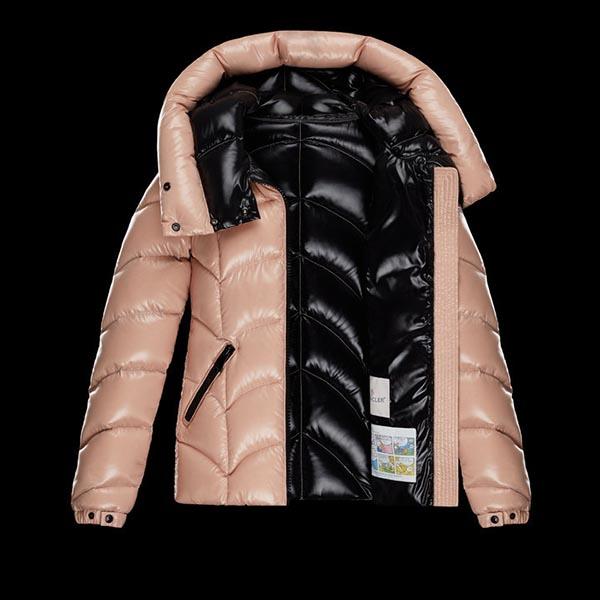 大人気 モンクレール スーパーコピー MONCLER AKEBIAフード付ダウン Cream 7102040